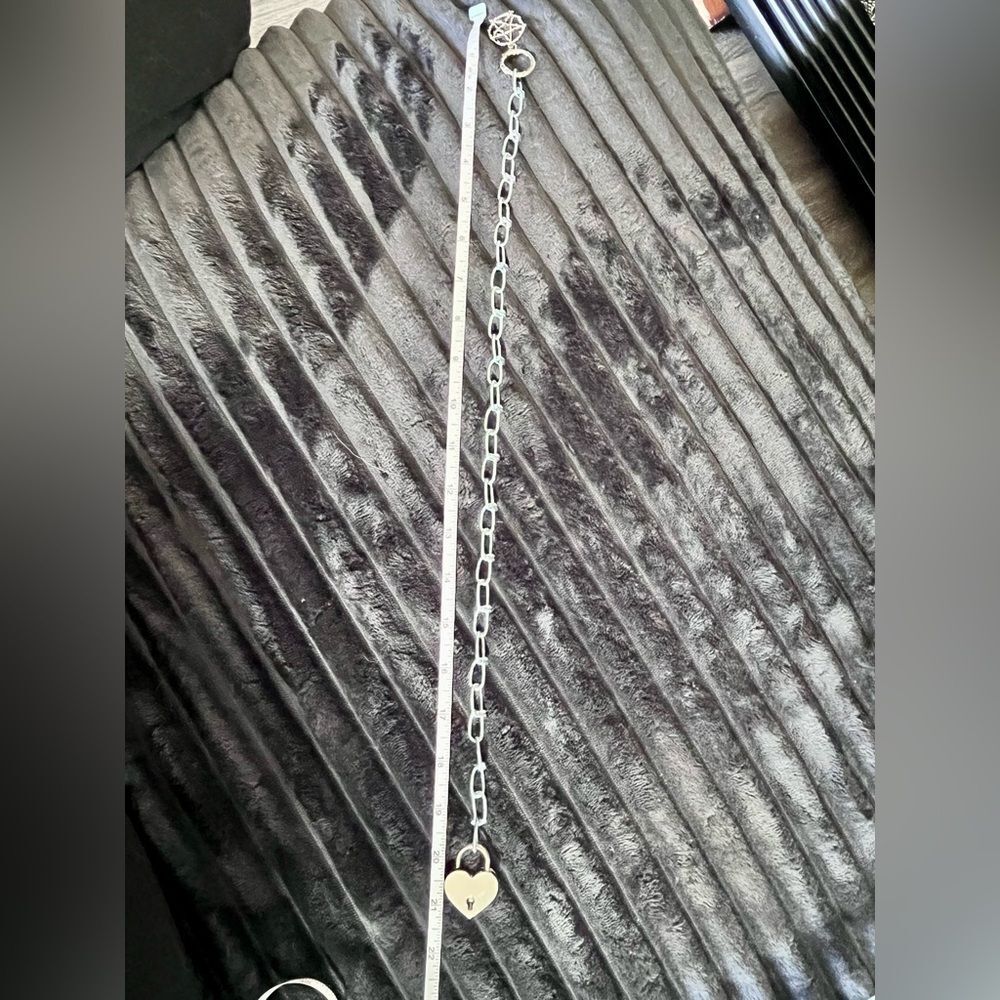 Chunky Silver Necklace with Heart and pentagram Charms - Picture 6 of 7